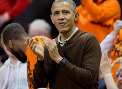 Tổng thống Mỹ Barack Obama đeo smartwatch