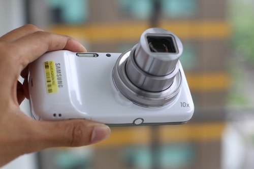 Đánh giá Galaxy S4 Zoom, điện thoại với zoom quang 10x