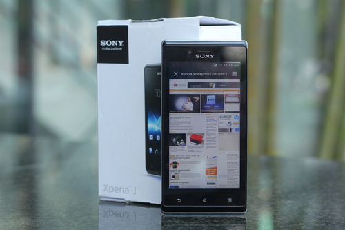 Đánh giá điện thoại Sony Xperia J: Đẹp nhưng không mạnh