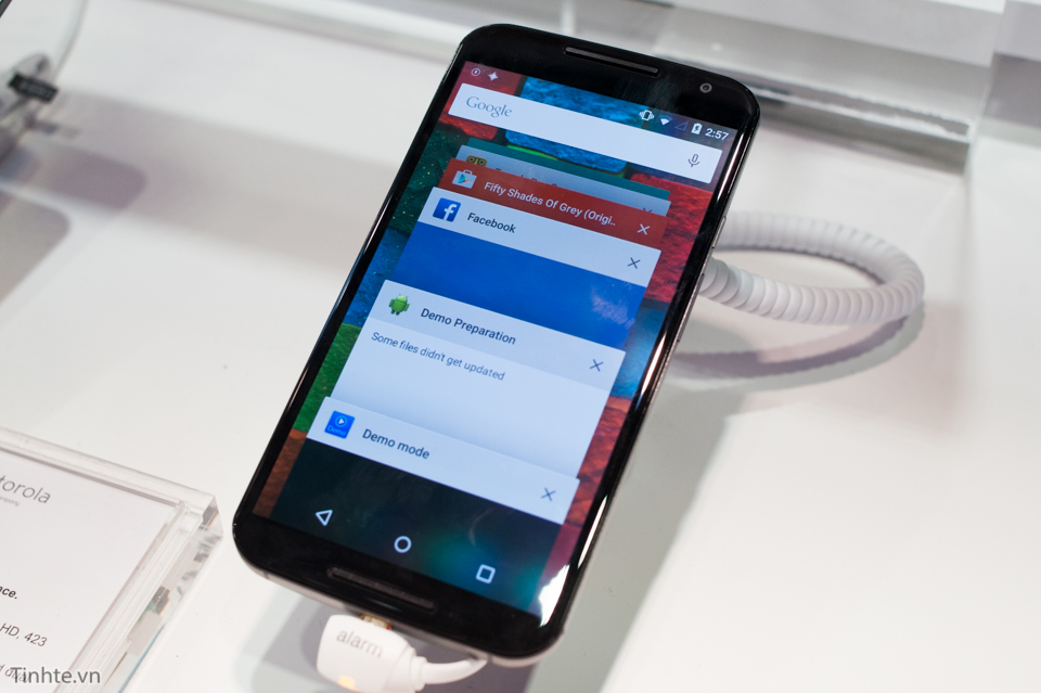 [MWC 2015] Trên tay Moto X 2014: hoàn thiện rất tốt, viền kim loại, được tùy biến ngoại hình