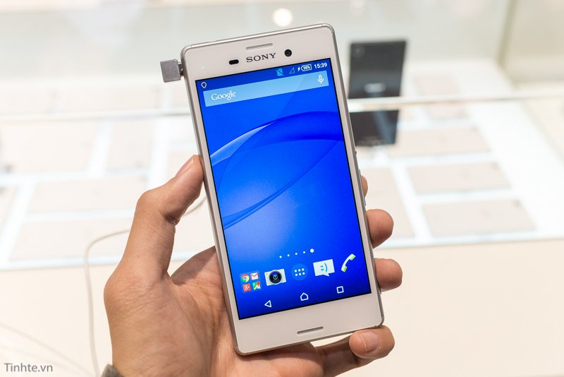 [MWC 2015] Trên tay Sony Xperia M4 Aqua: Máy đẹp, chống nước không cần nắp, cấu hình cao