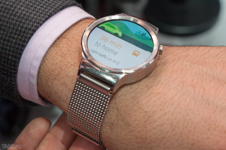 [MWC 2015] Trên tay đồng hồ Huawei Watch: đẹp, sang, chạy Android Wear