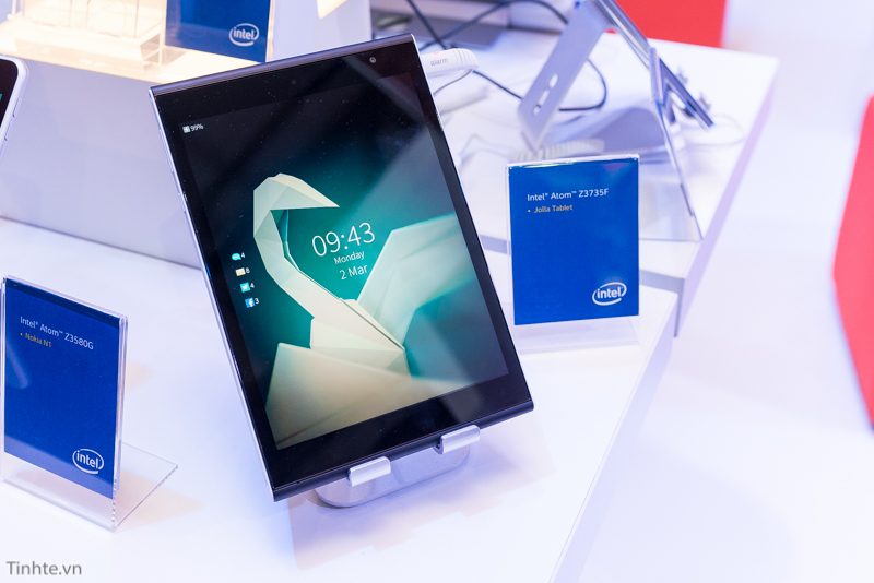 [MWC 2015] Trên tay Jolla Tablet: Ấn tượng đa nhiệm, thiết kế chưa hài lòng