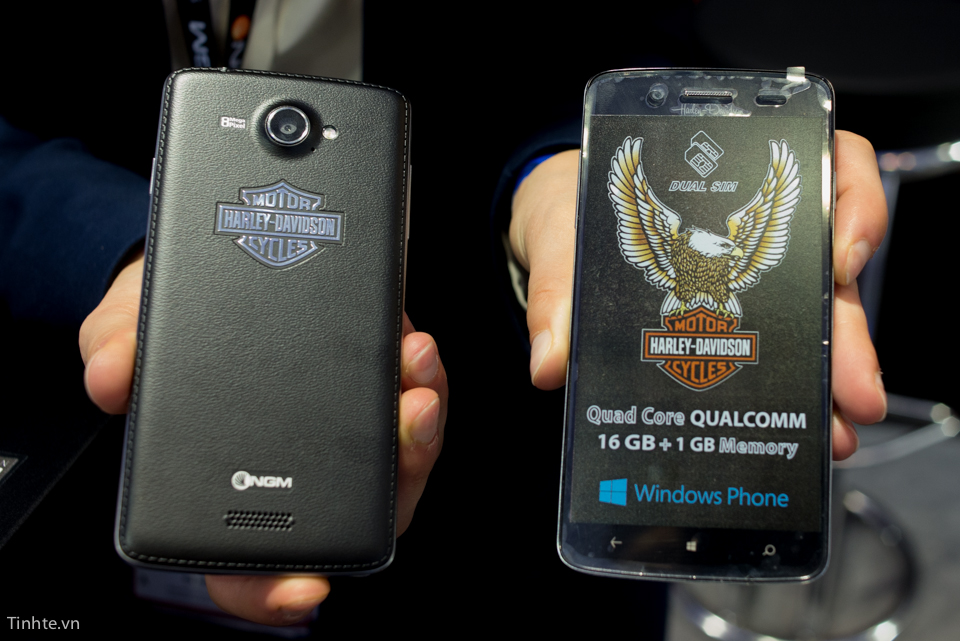 [IFA 2014] Trên tay điện thoại Harley Davidson chạy Windows Phone 8.1