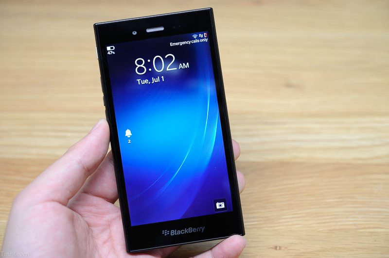 Đập hộp BlackBerry Z3 chính hãng: máy tốt, màn hình lớn & pin lâu