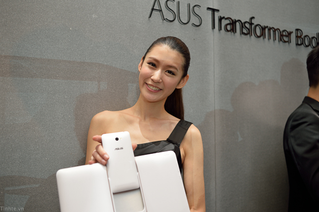 [Computex 2014] Trên tay Asus Transformer Book V: máy tính biến hình 5 chế độ