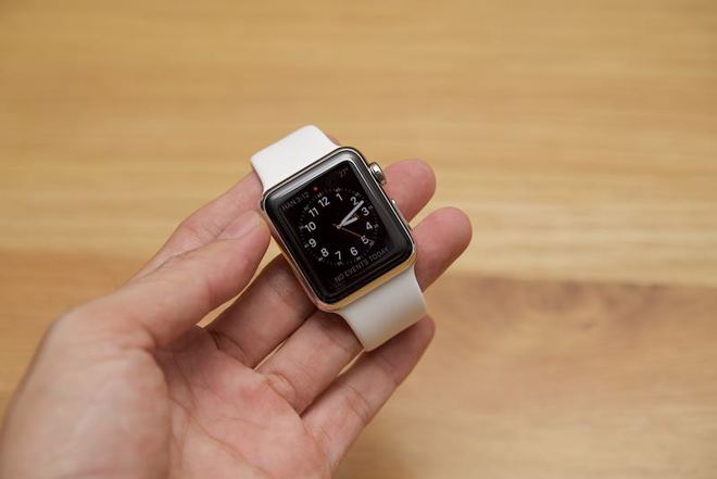Ảnh thực tế Apple Watch phiên bản tiêu chuẩn